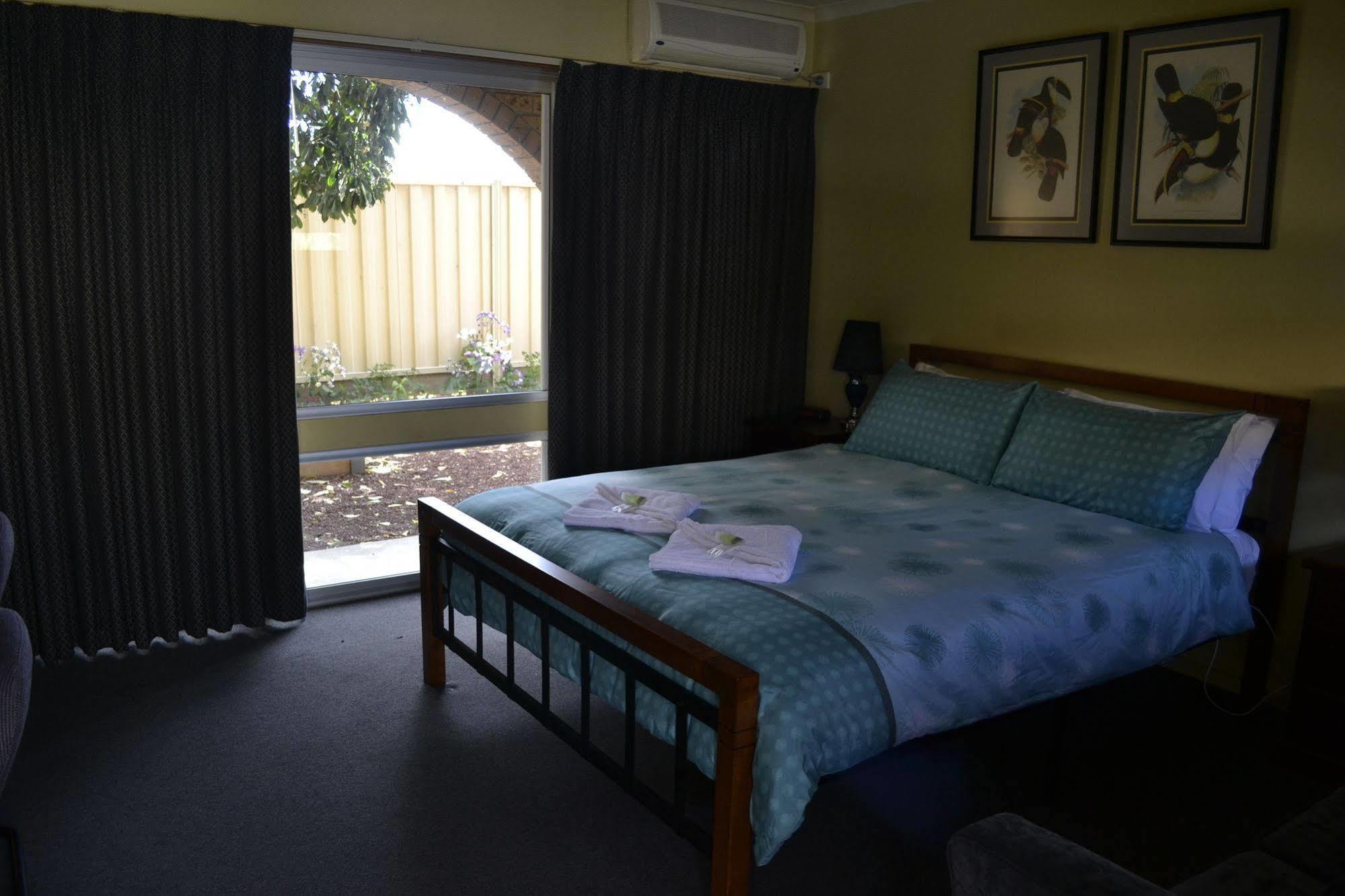 Colac Mid City Motor Inn Exterior foto